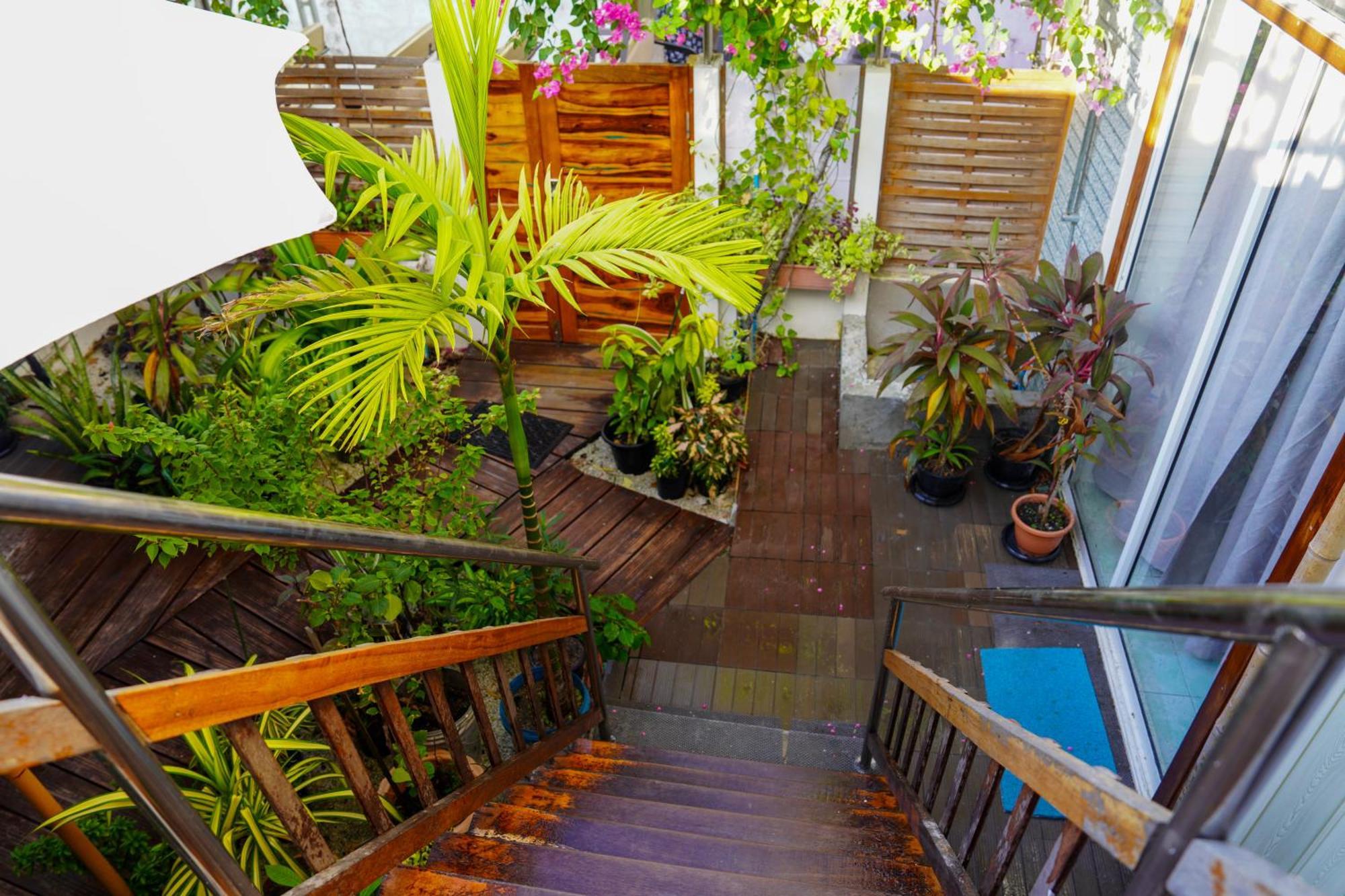 Hotel Sun & Surf Thulusdhoo Esterno foto