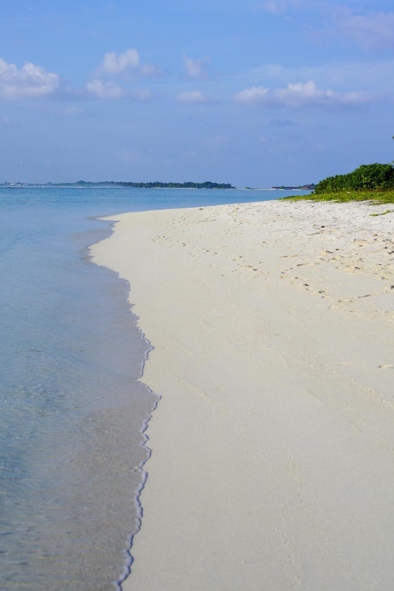 Hotel Sun & Surf Thulusdhoo Esterno foto