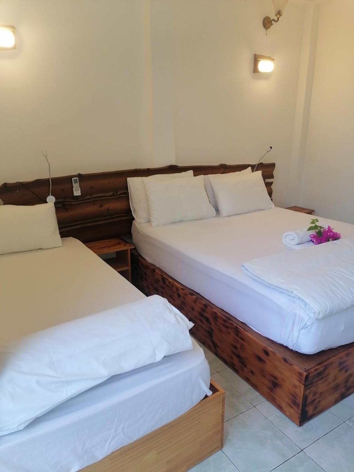 Hotel Sun & Surf Thulusdhoo Esterno foto